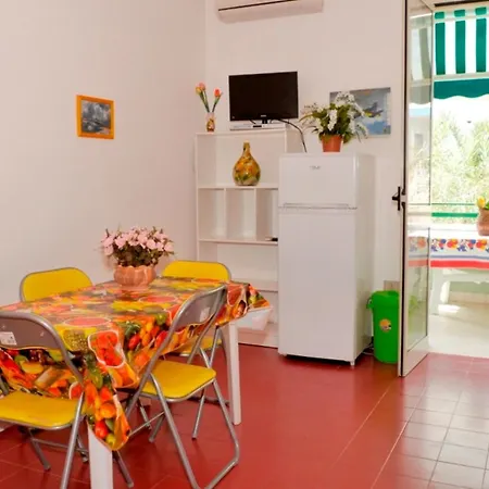 Europa Baia By Nonsolomare Vacanze Srlu غالّيبولي